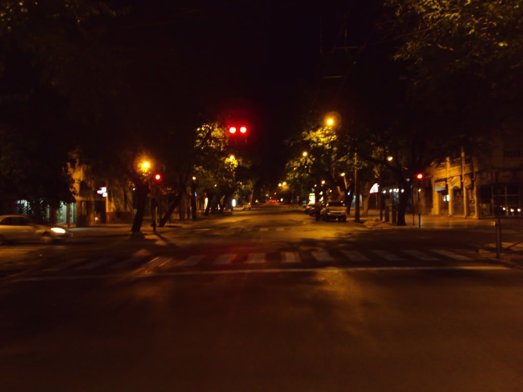 http://i779.photobucket.com/albums/yy71/AR385/Mendoza%20City/LH511065.jpg