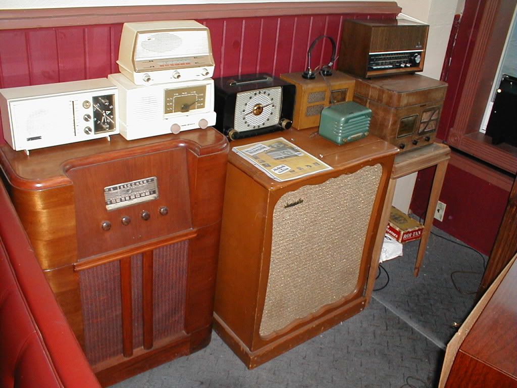 [Linked Image from i779.photobucket.com]