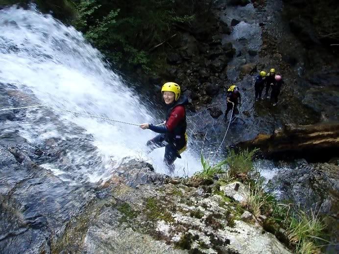 Somoaventura. Deportes de aventura en Cantabria, barrancos, rafting, canoas, despedidas de soltero