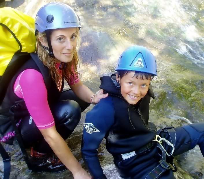 Somoaventura. Deportes de aventura en Cantabria, barrancos, rafting, canoas, despedidas de soltero