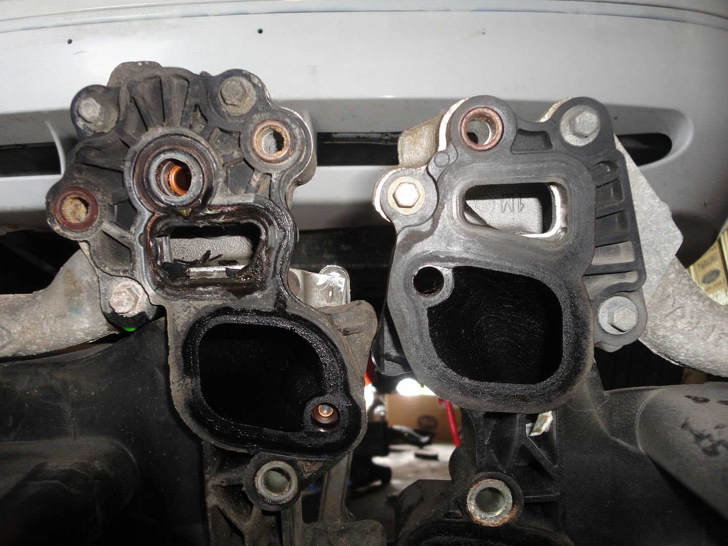 Plastic Intake Manifold LeakingWhat years? 4.6L Based Powertrains