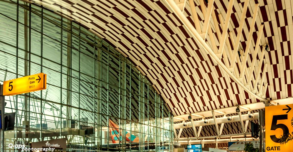 IMAGE: http://i779.photobucket.com/albums/yy77/Q_ops/IMG_3088-003_zps52fd7357.jpg