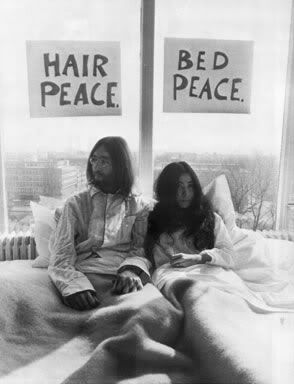 Yoko Ono photo:  john-yoko003.jpg